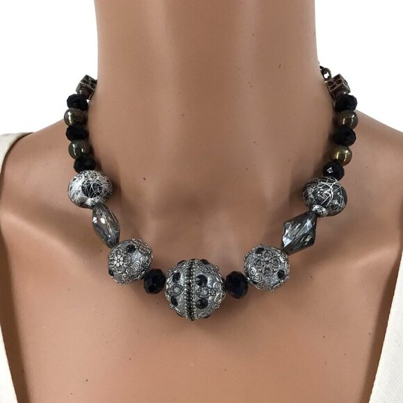 Chunky Beaded Necklace Black Silver Tone Rhinestone Accent 20 Inch Length - Picture 1 of 1